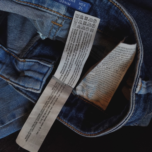 Super High Rise Split Tone / Patch Jeans - Picture 7 of 8